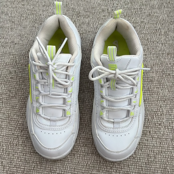 white FILAS 7.5! neon yellow detail! barely worn! - Picture 5 of 6